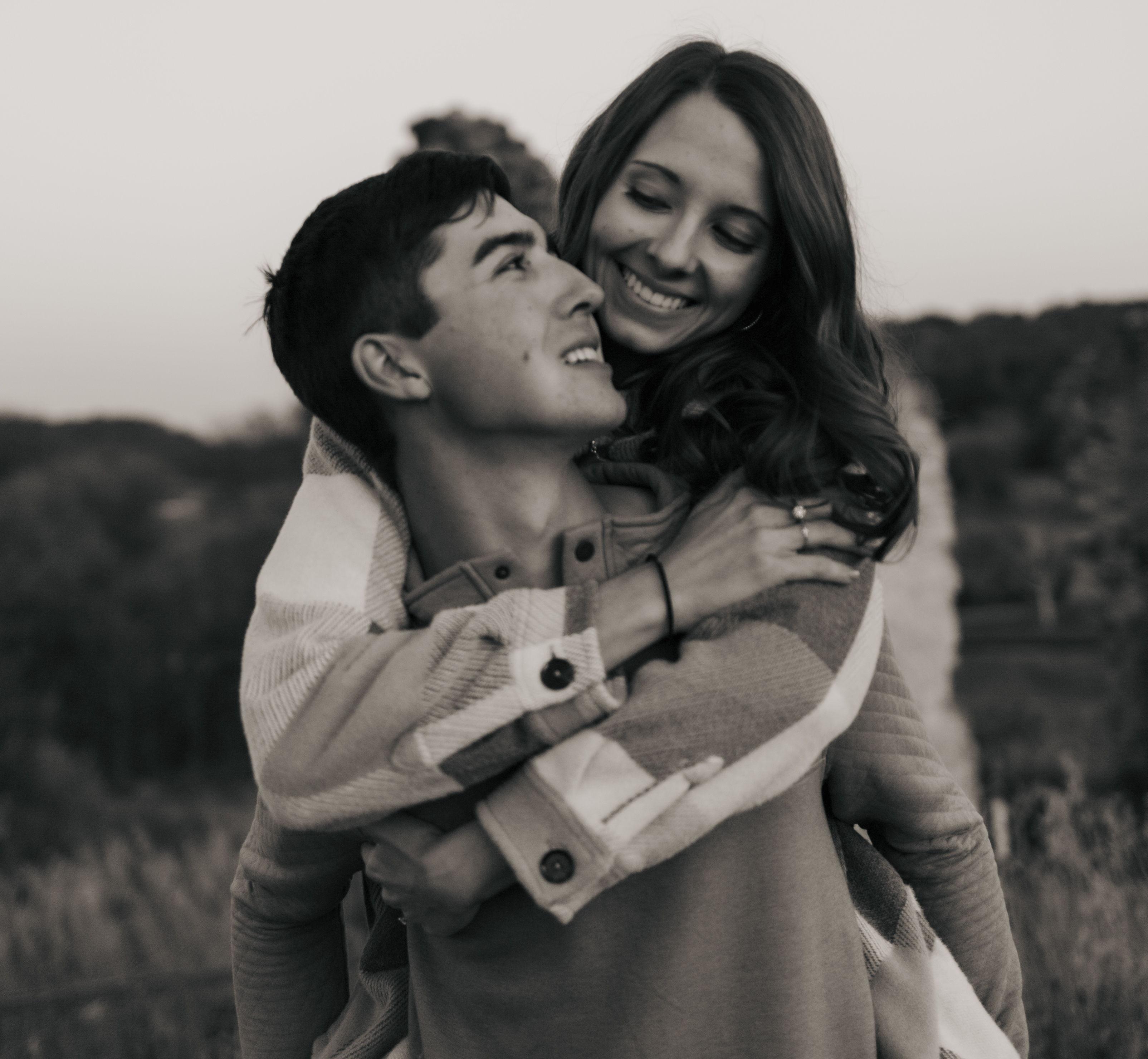 The Wedding Website of Caralyne Silha and Hunter Bachaus