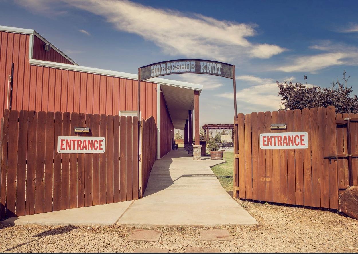 The Wedding Website of Destinee Ramirez and Xavier Guerra