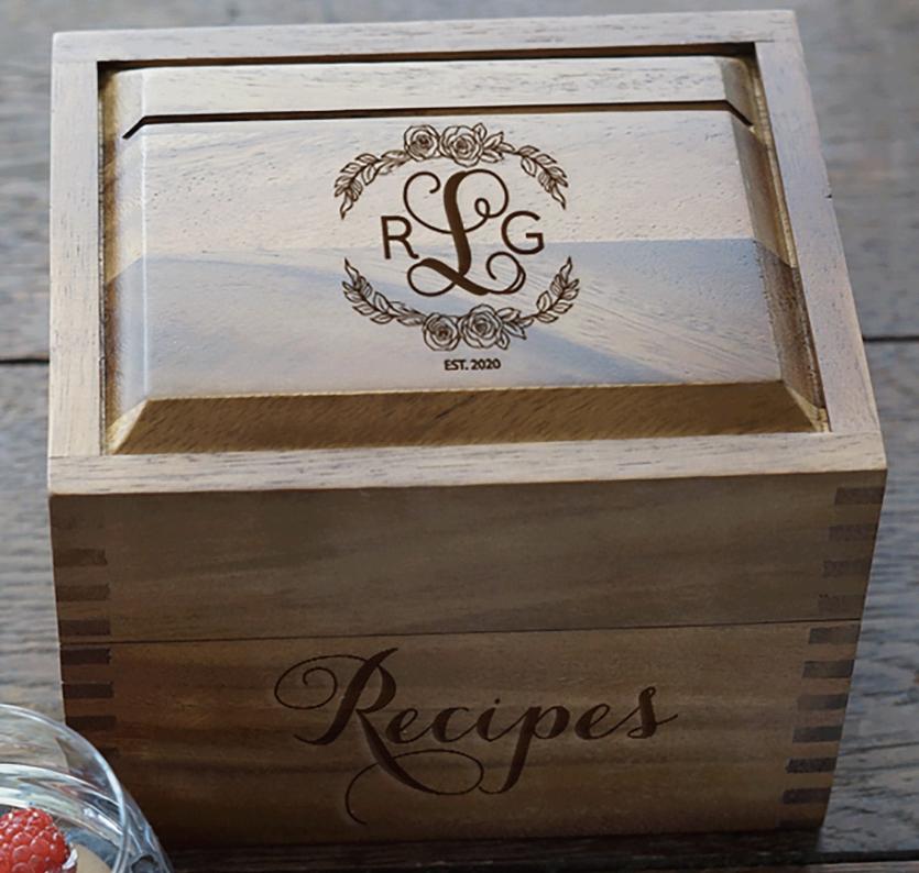 Wood Recipe Box, Rose Wreath Monogram