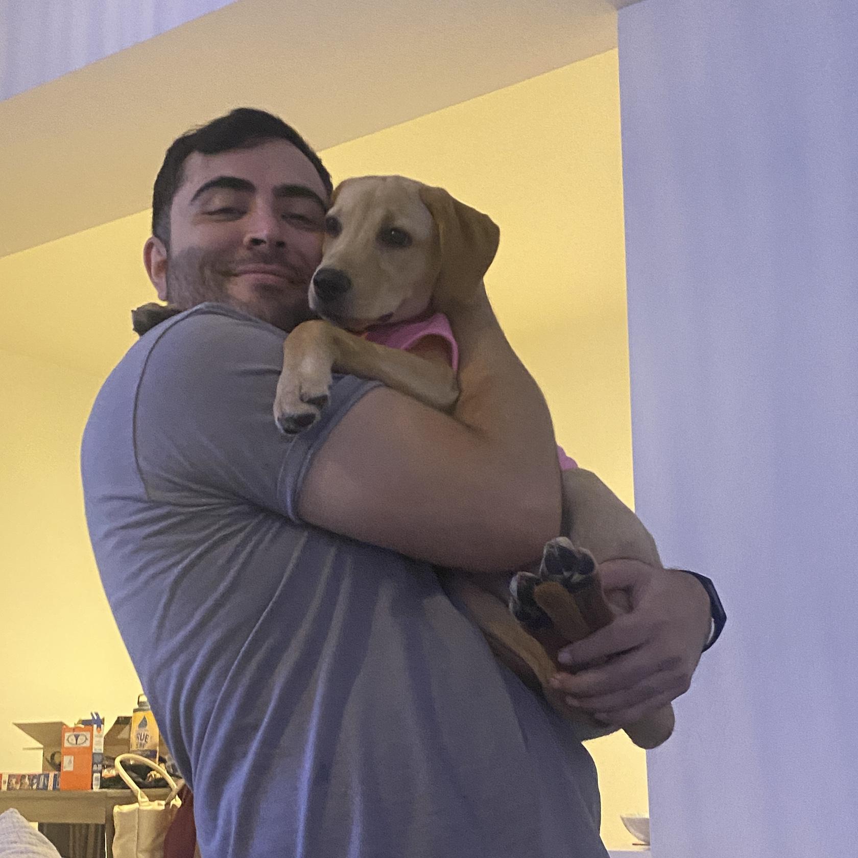 Edgar being the best dog daddy
***
Edgar siendo el mejor papá a nuestra perrita, Maya!