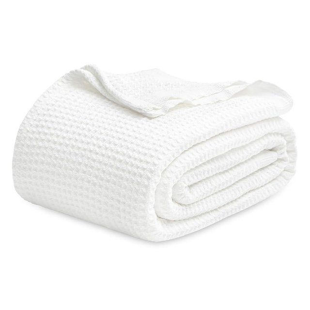 Bedsure Gentlesoft 100% Cotton Blanket Full Size for Bed - Breathable and Soft for Spring Summer, Thick Cozy Waffle Weave Blanket Gifts for Women, White, 80x90 Inches