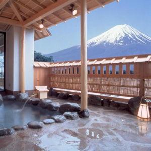 Stay at the Base of Mount Fuji