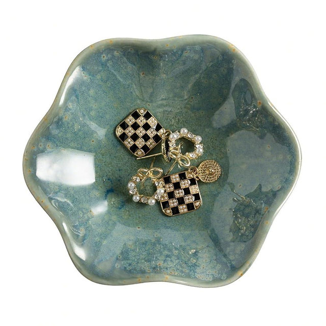 Mecaikru Ceramic Trinket Dish, Ring Tray, Decorative Jewelry Dish for Earrings Necklaces Watch Keys, for Women
