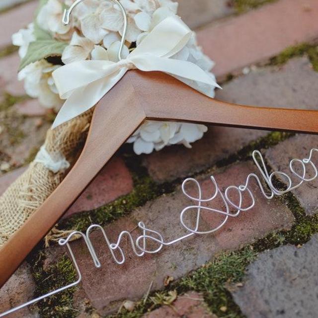 Bride Hanger, Wedding Hanger, Personalized Hanger, Wedding Dress Hanger, Custom Wire Hanger, Wooden Hanger, Mrs Hanger, Name Hanger