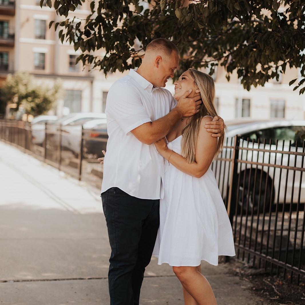 8.4.24

Engagement photos @ Crossroads, Kansas City, MO