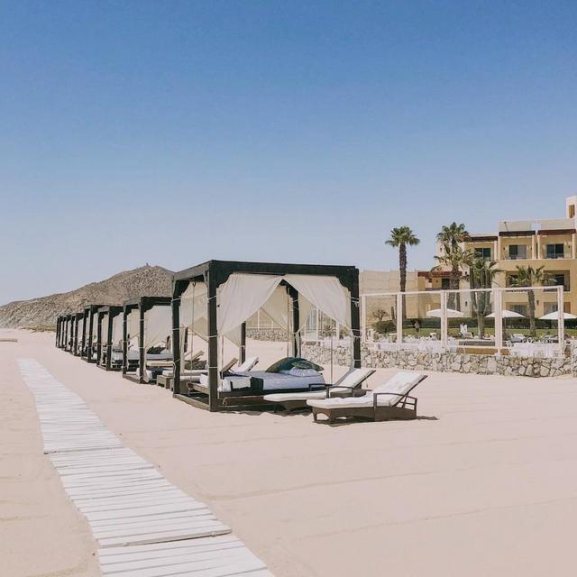 Beach Cabana for the Day