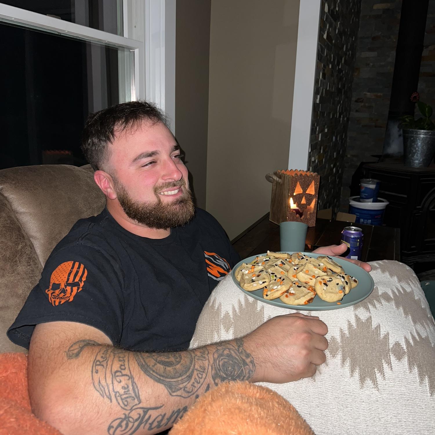 Normal evening in the Lucia residence 🍪