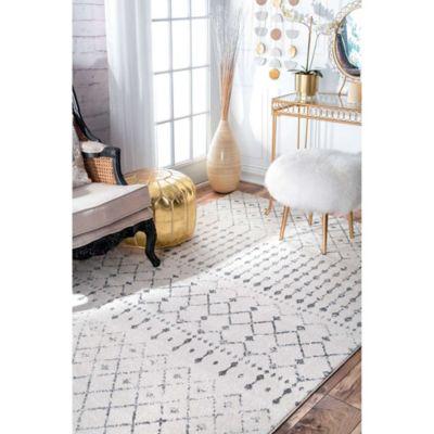 nuLOOM 5' x 7'5 Bodrum Area Rug in Grey