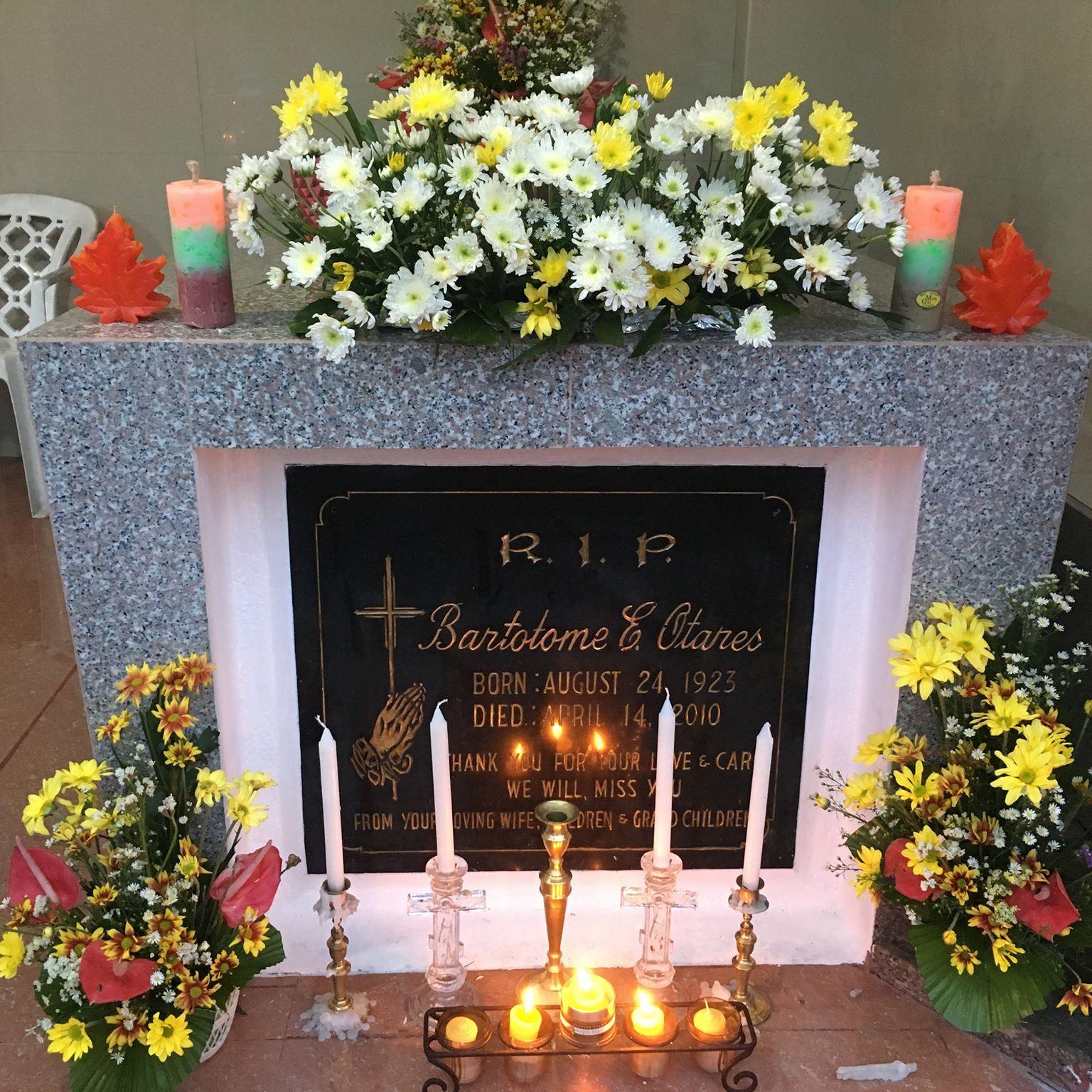 Celebrated their 8th year Anniversary apart so Merrie Kris can pay respects to her late Grandfather for All Saint's Day in Philippines 2017. Separated physically but always together spiritually