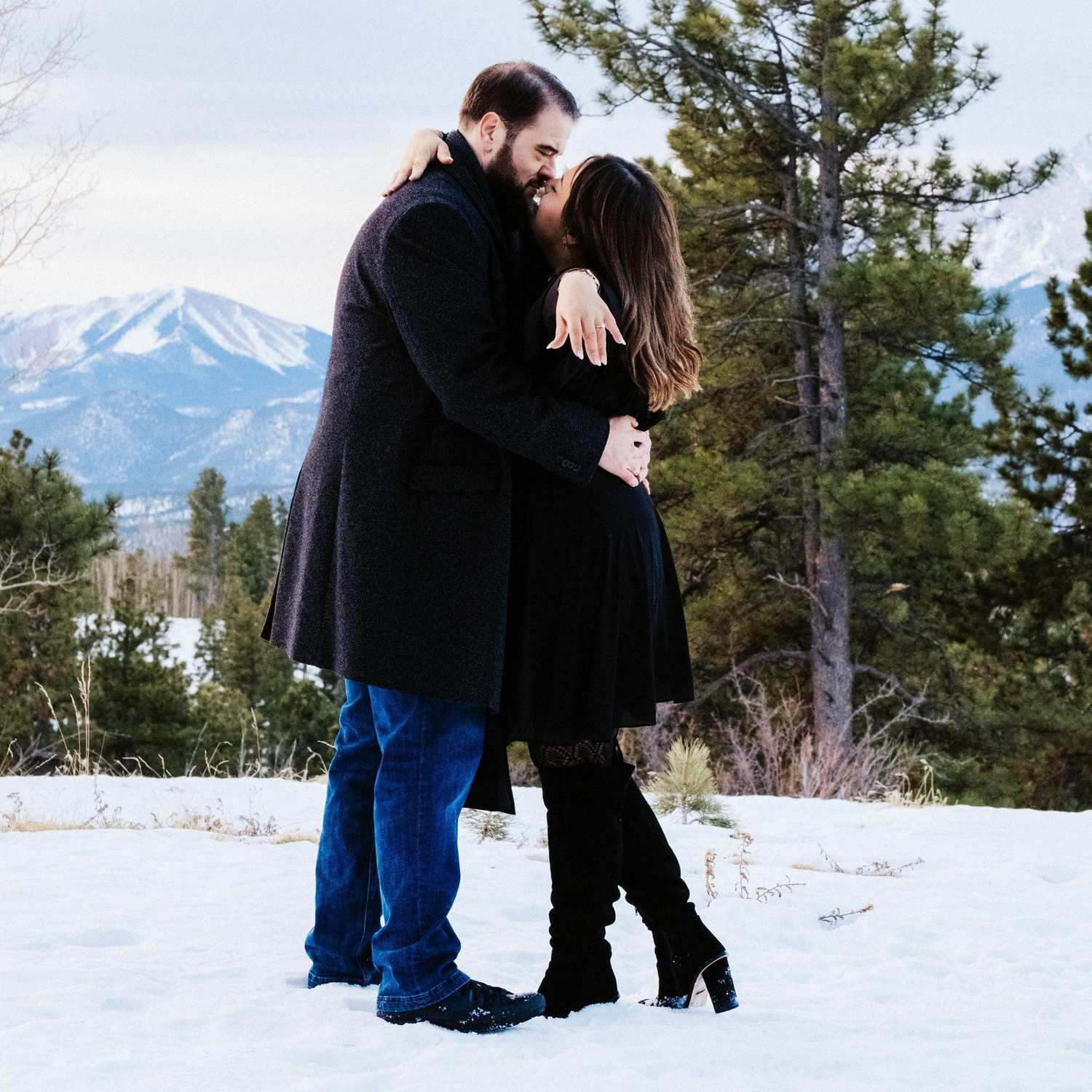 Happily ever after began in that moment.
El “felices para siempre” comenzó en ese momento.