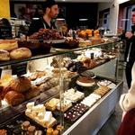 Pan y Piu --Bakery
