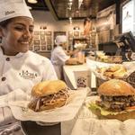 La Lucha Sangucheria Criolla