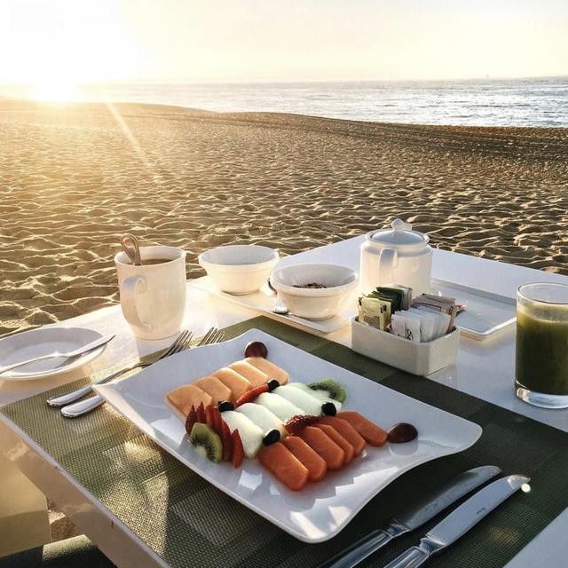 Private Breakfast on the Beach