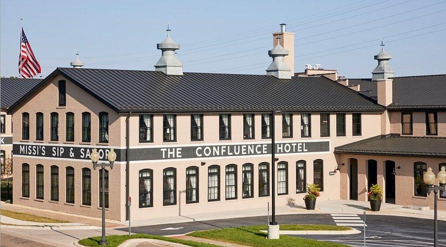 The Wedding Website of Emma Wilson and Austin Rahn