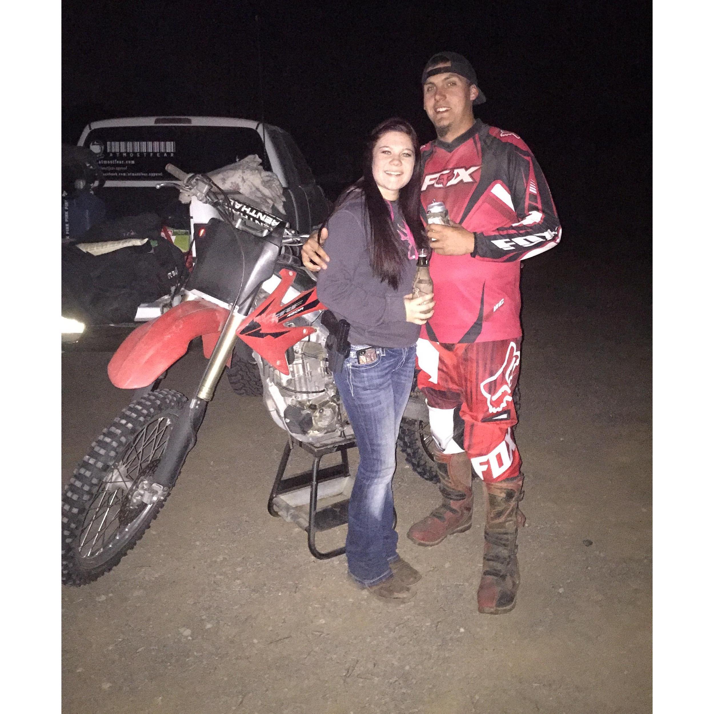 Camping trip in Robins Butte.
01/23/2016
