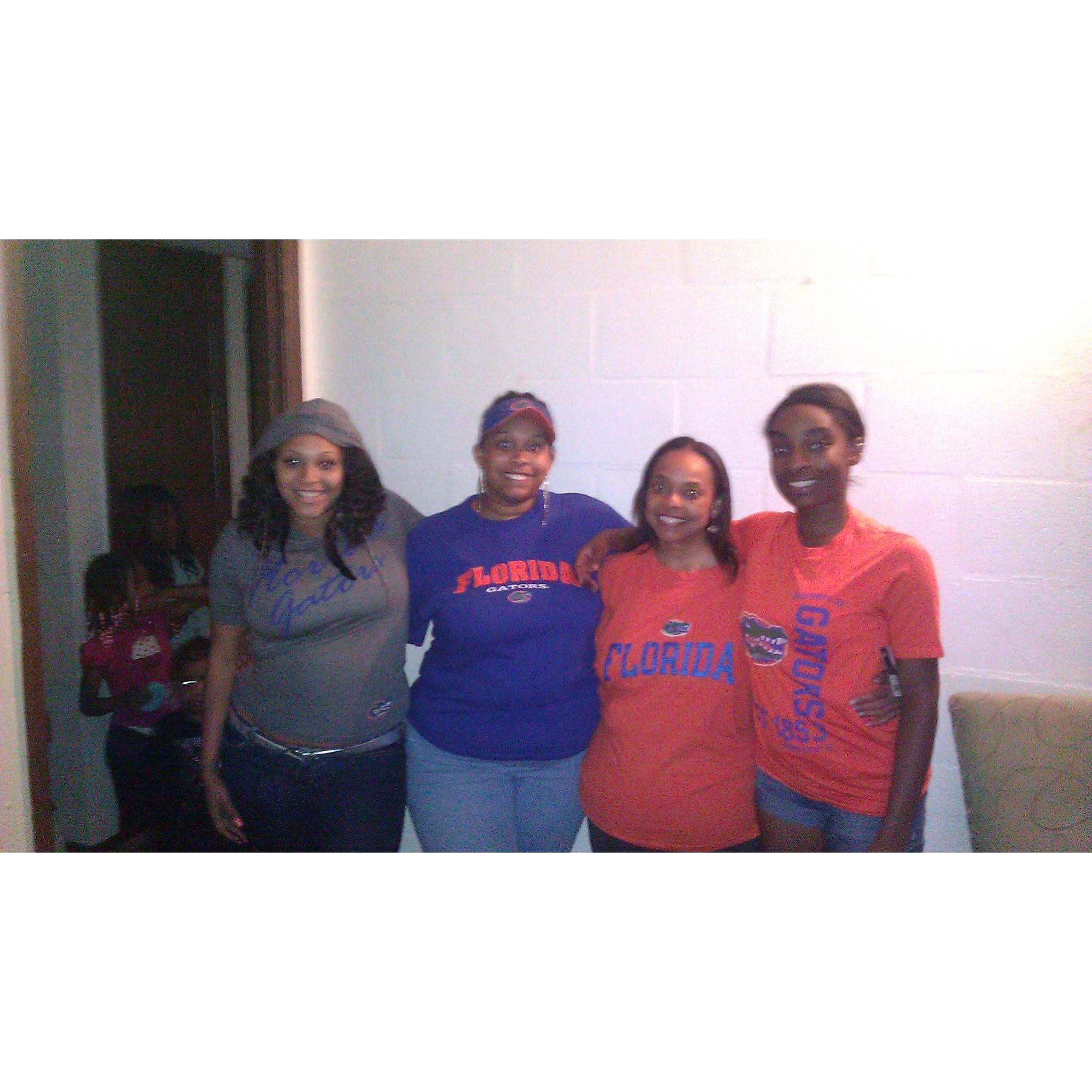 Win or lose.. we are The Florida Gators!! Well, not bae.. he's a Miami Hurricane smh.