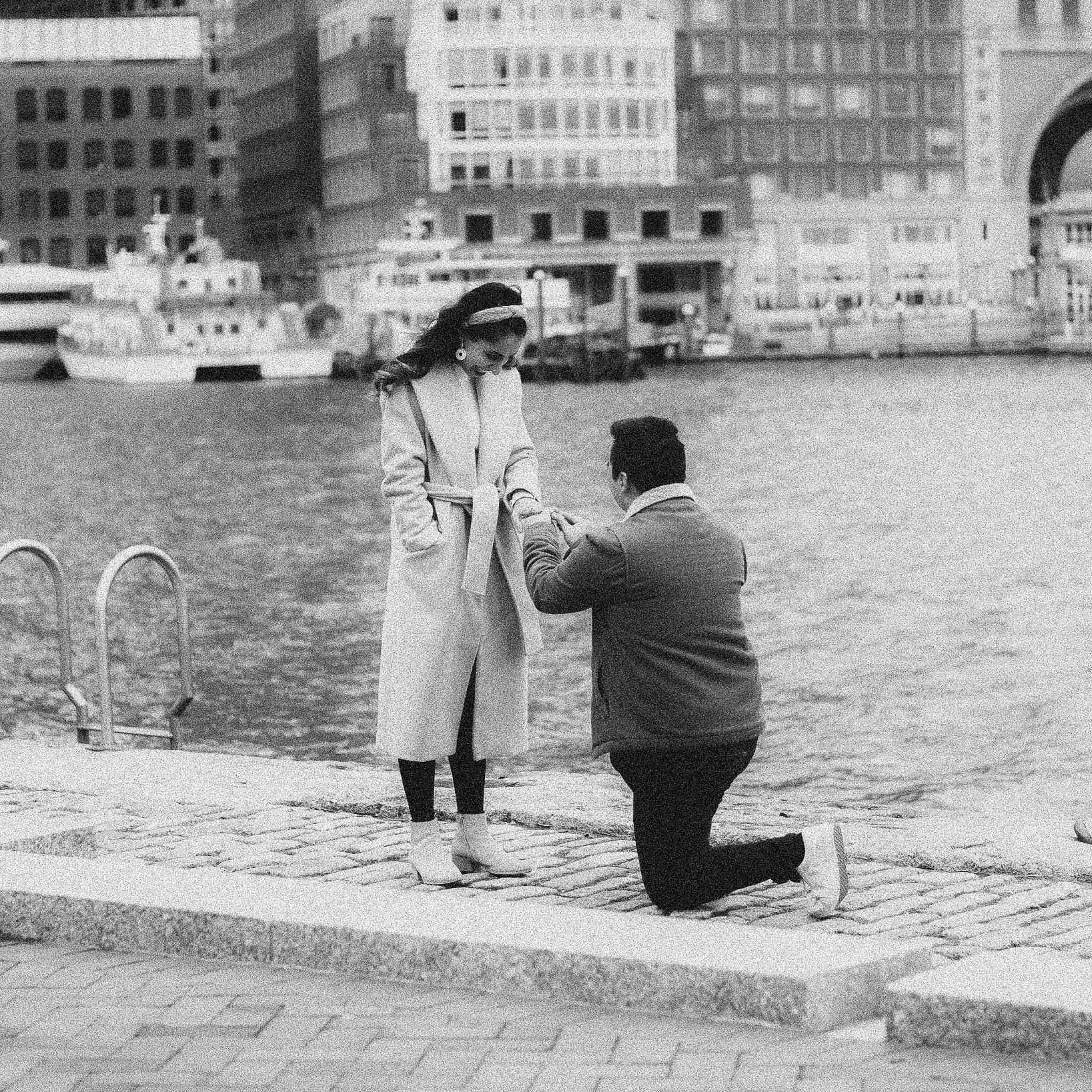 Couple contact collector