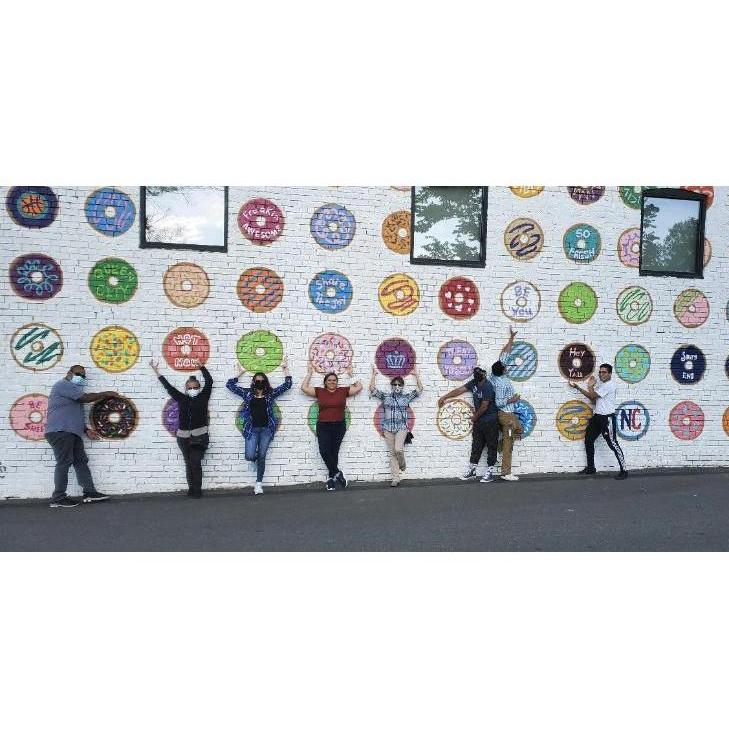 PRIMER VIAJE A KRISPY KREME JUNTOS
(Definitivamente no es el último)
FIRST KRISPY KREME TRIP TOGETHER
(Definitely not the last)