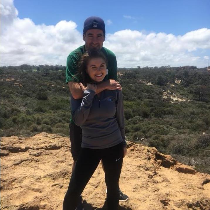 Hiking one of our favorite SD hikes - Torrey Pines State Reserve