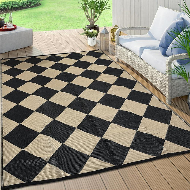 GlowSol Outdoor Rug 8x10 Waterproof Outdoor Plastic Straw Rug for Camping with Carry Bag, Reversible Easy Cleaning Checkered Floor Mat Outside Carpet for RV Patio Backyard Deck Picnic,Black Beige