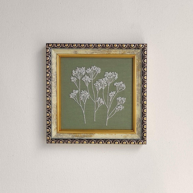Minimalist Yarrow Embroidery Art, Framed Hand Embroidered Yarrow Wall Art, Sage Green Cottagecore Art, Wildflower Botanical Wall Decor