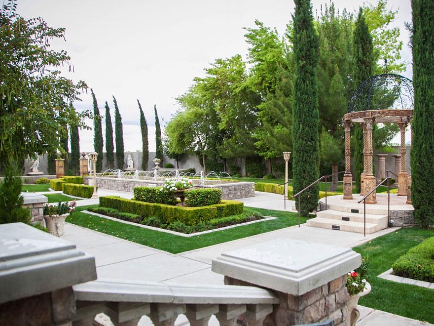The Wedding Website of Megan Moss and Andrew Ebert