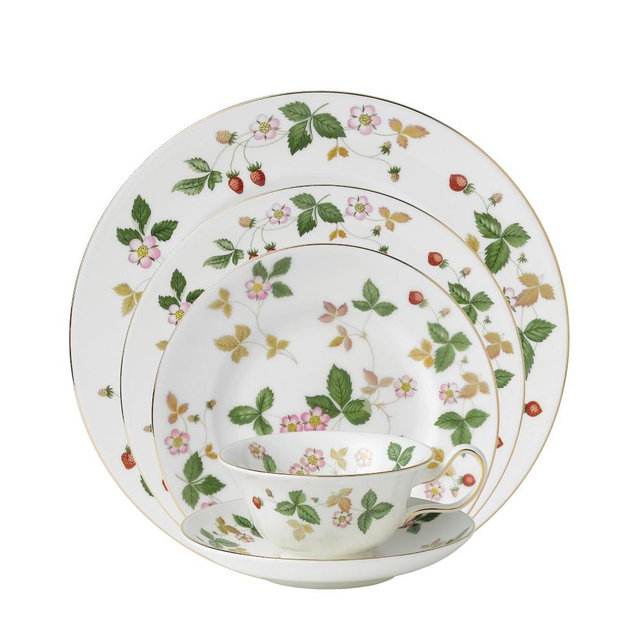 Wedgwood Wild Strawberry 5-Piece Dinnerware Set