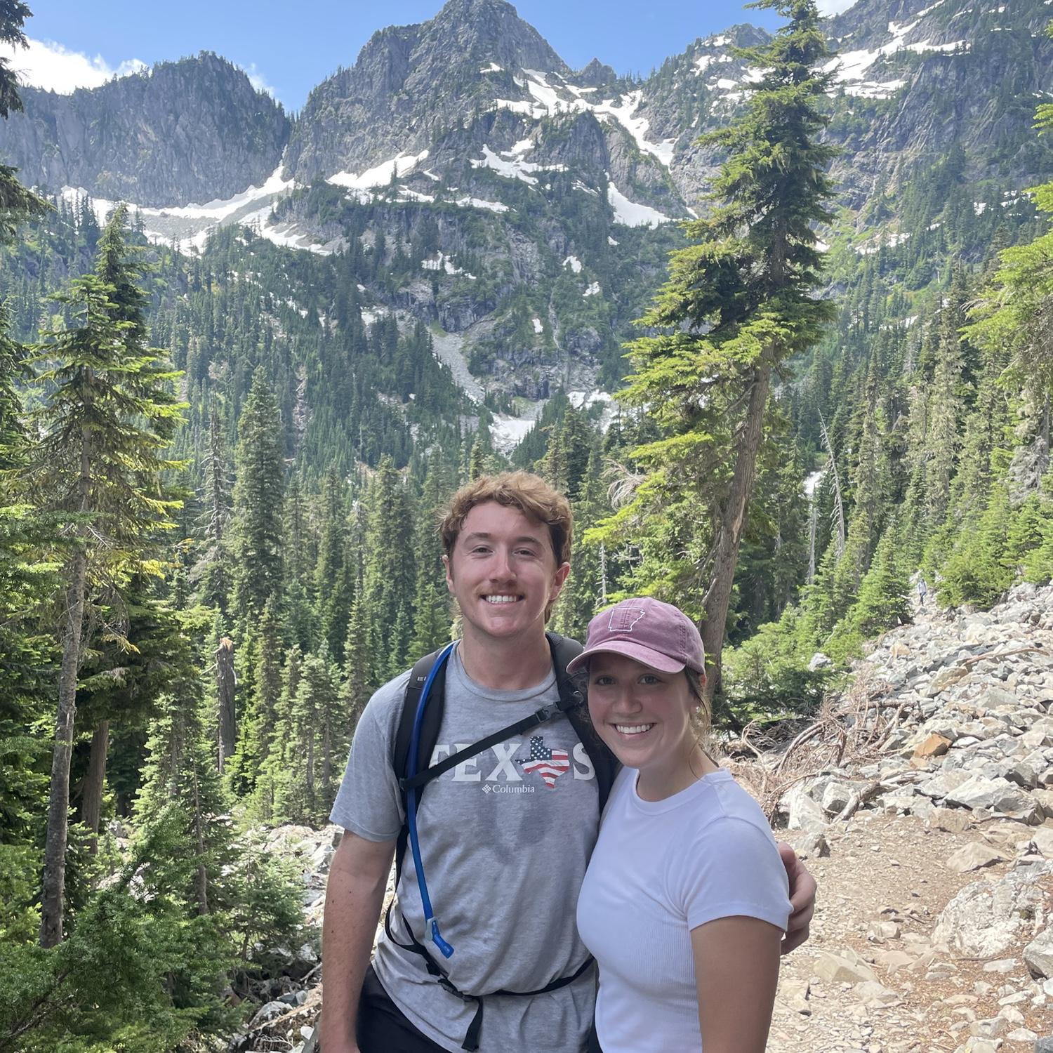 Snoqualmie Pass 2022-

One of the first, of MANY, hikes we have done in Washington!