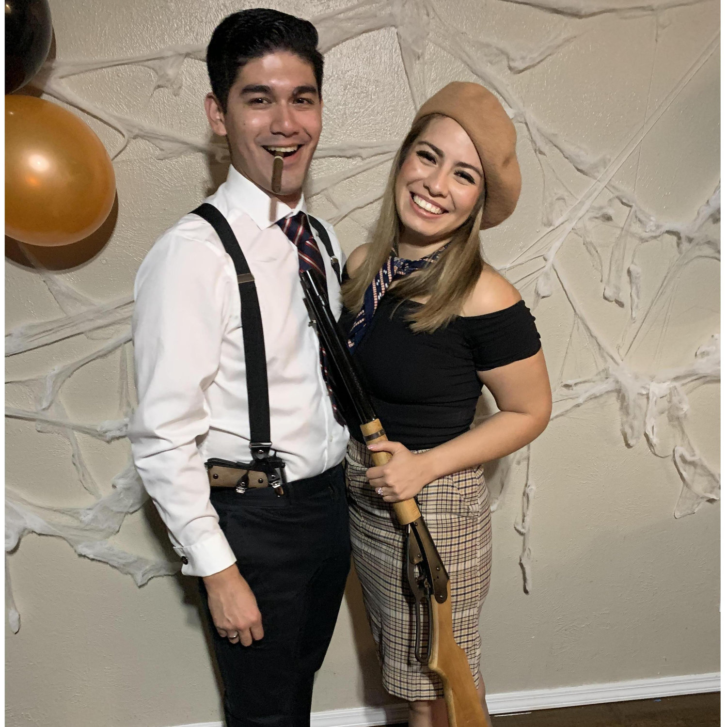 October 2020: Costume Party | Bonnie & Clyde