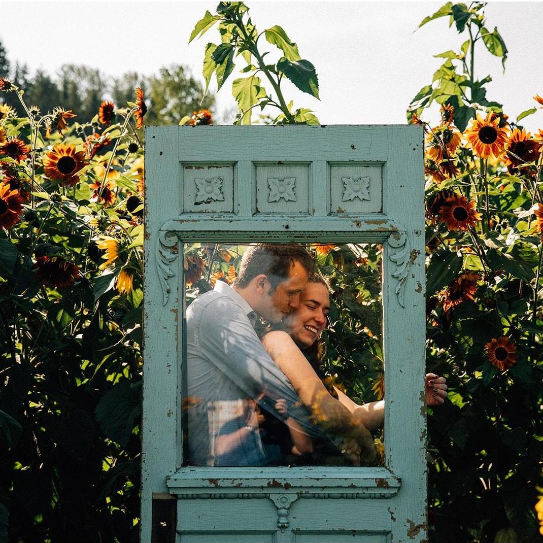 Engagement photoshoot with Zoe Burchard at the Mountainview Blueberry Farm's sunflower festival