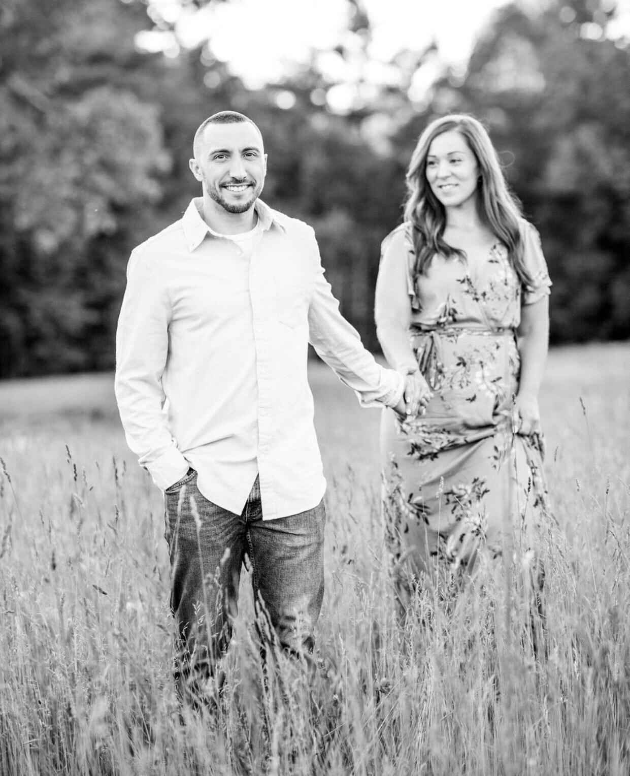 Engagement Photos 
Jennifer Halla Photography 📸