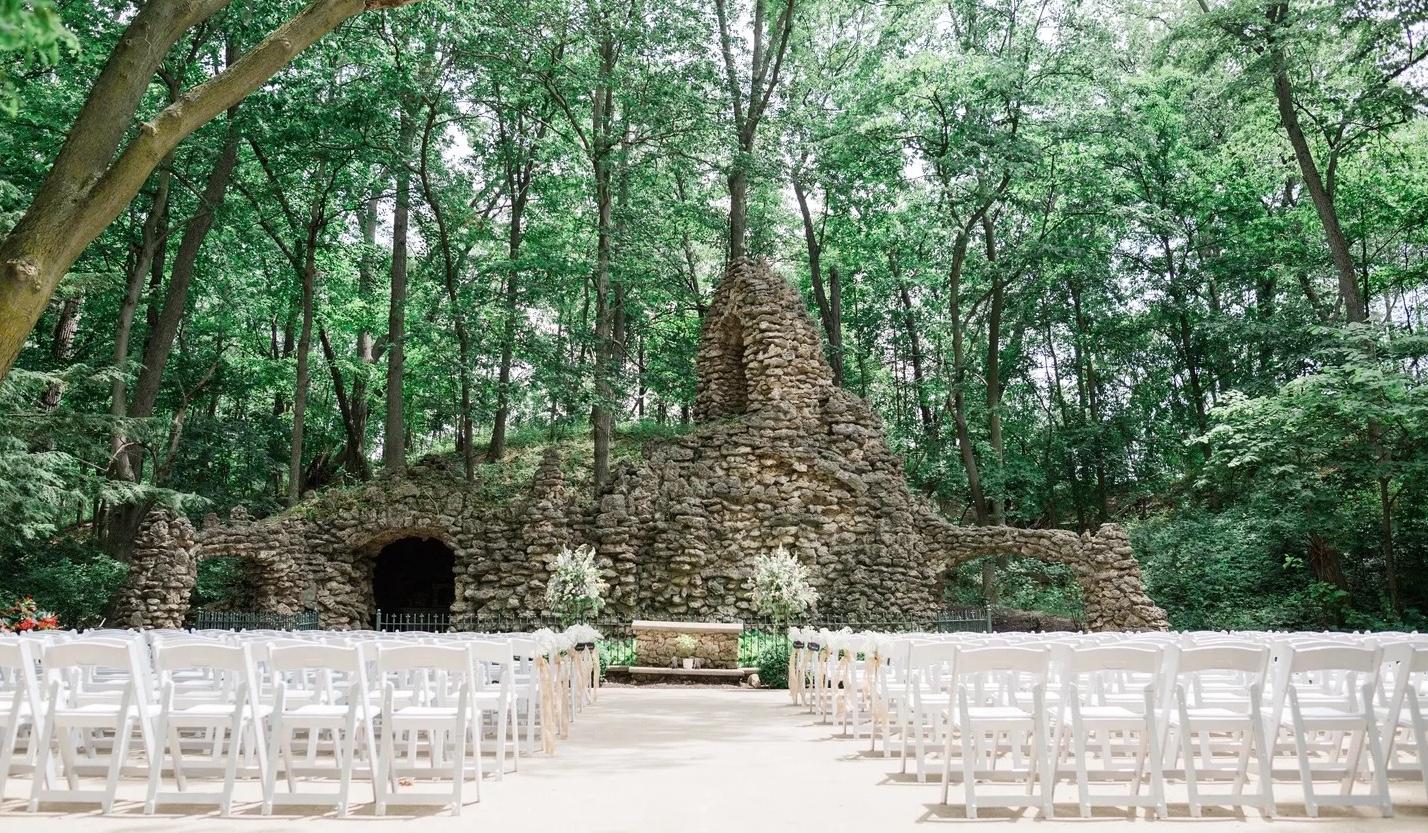 The Wedding Website of Katelyn Chapman and Cameron Goral