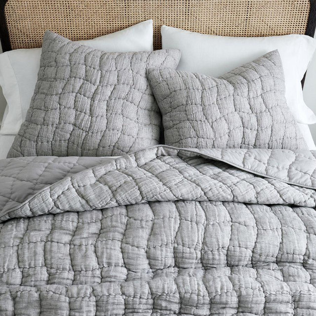 Cloud Quilt, Gray, Full/Queen