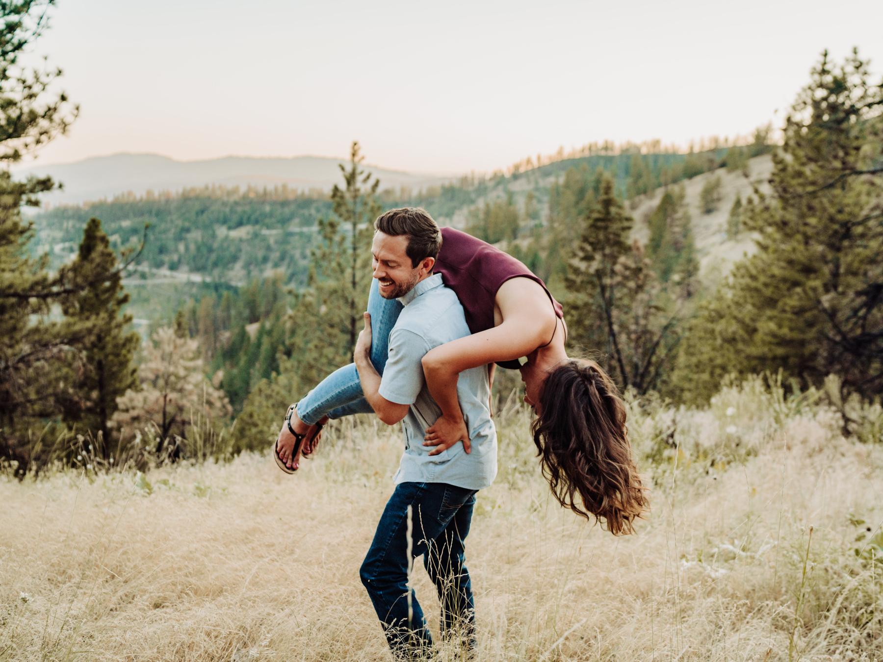 The Wedding Website of Valerie Nauditt and Clint Wire