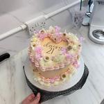 Cake and Desserts: Got Buns Hun