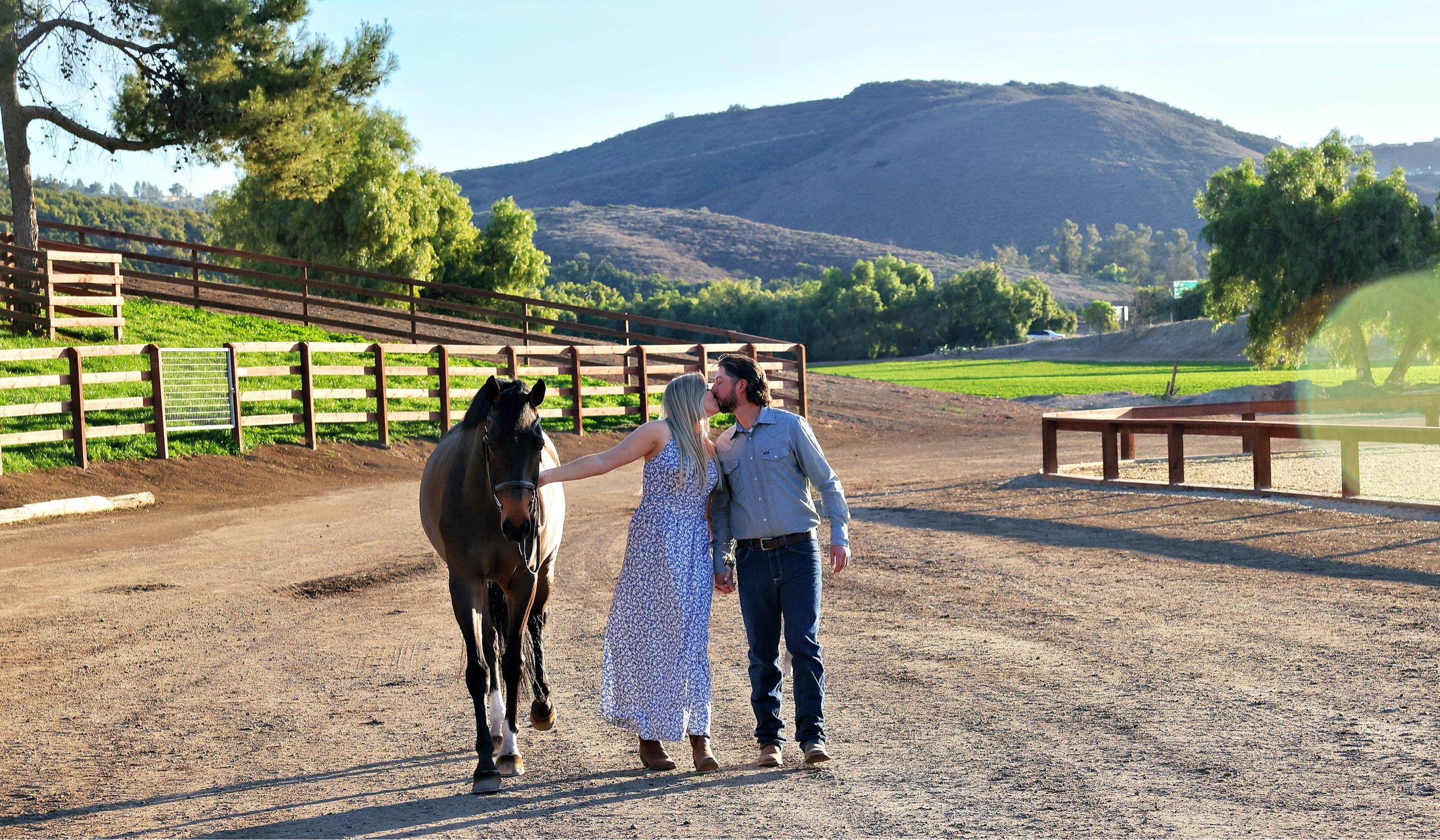 The Wedding Website of Nicole DeWinkeleer and Logan Steinle