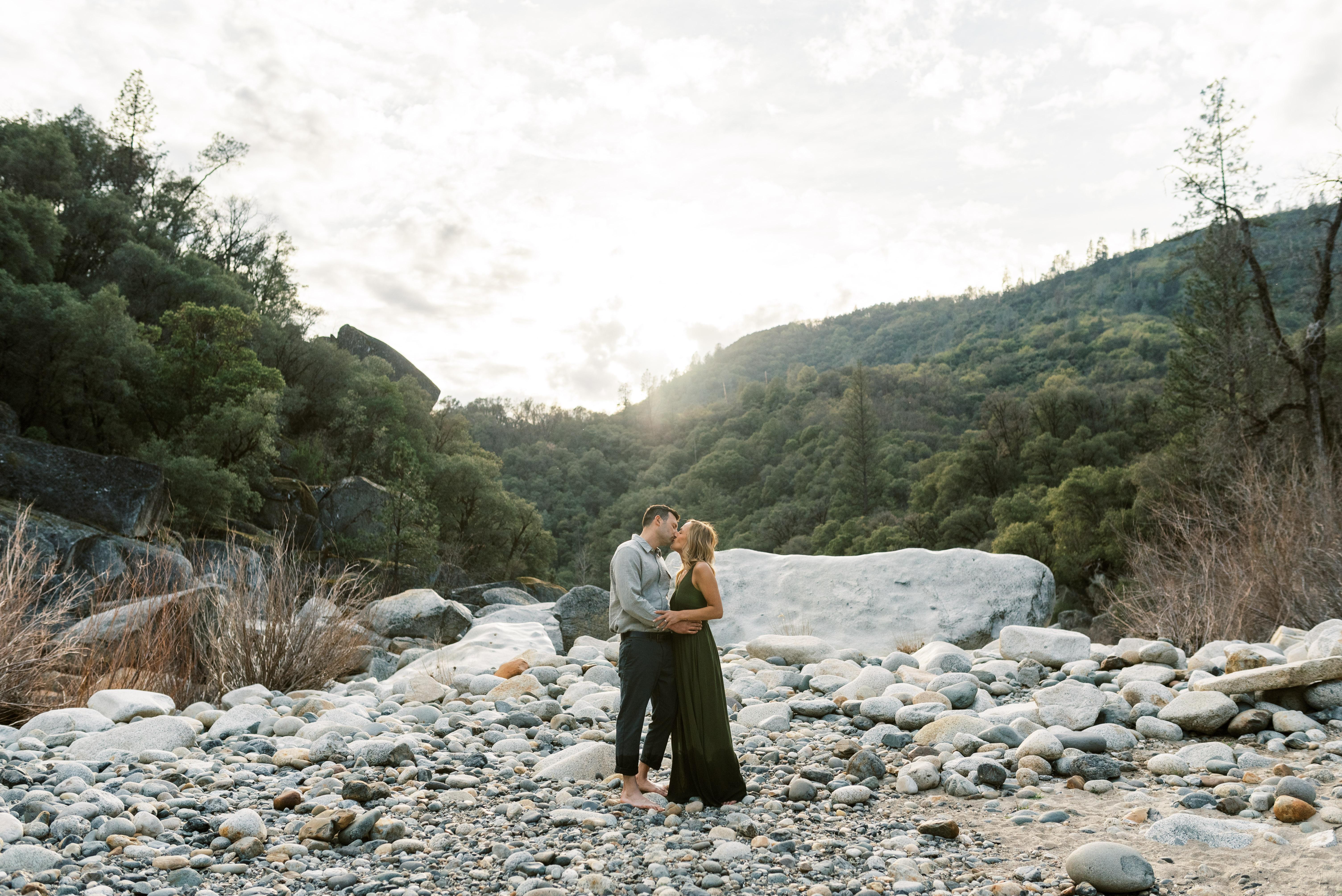 The Wedding Website of Taylor Mitchell and Tony Valladao