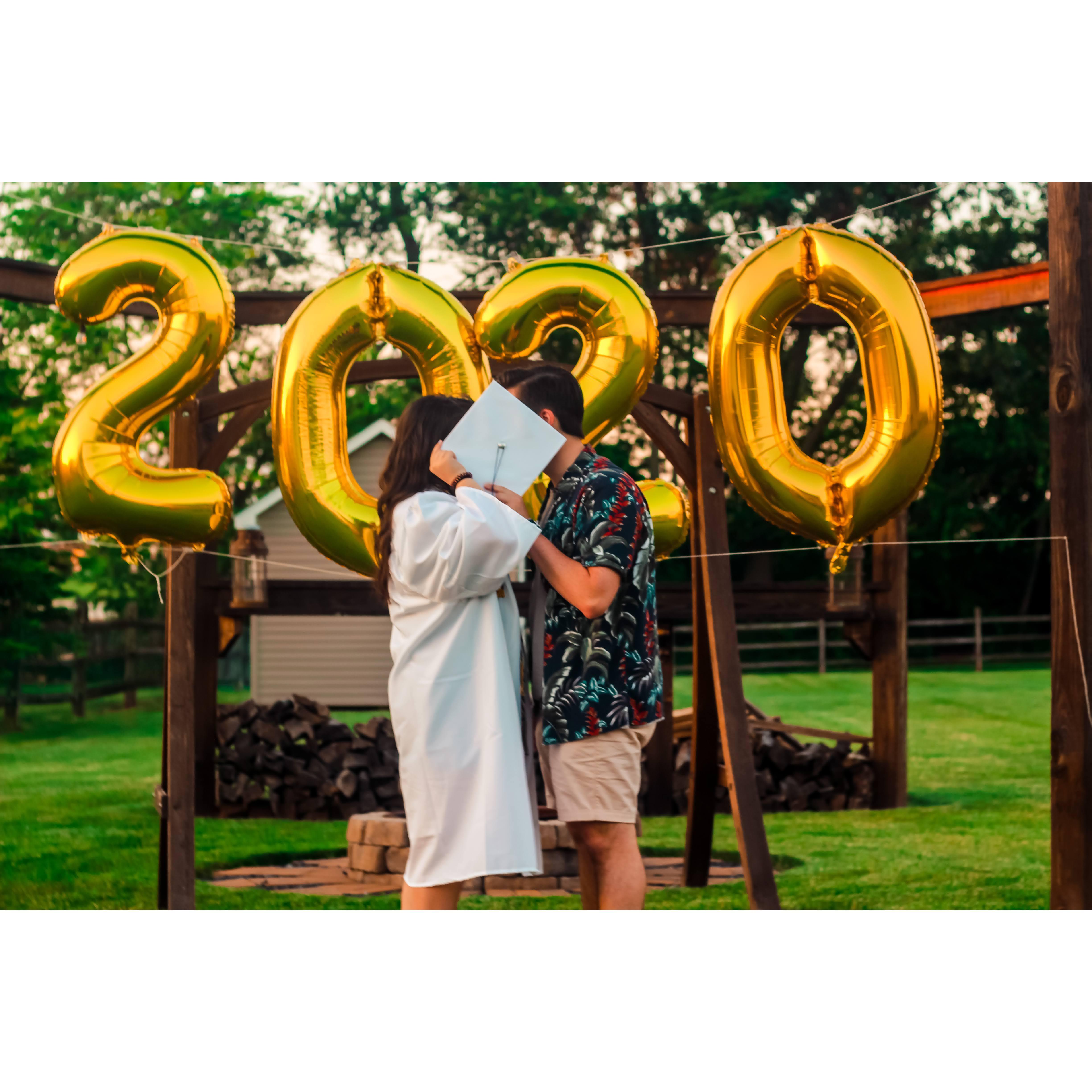 Lindsey's COVID high school graduation party!