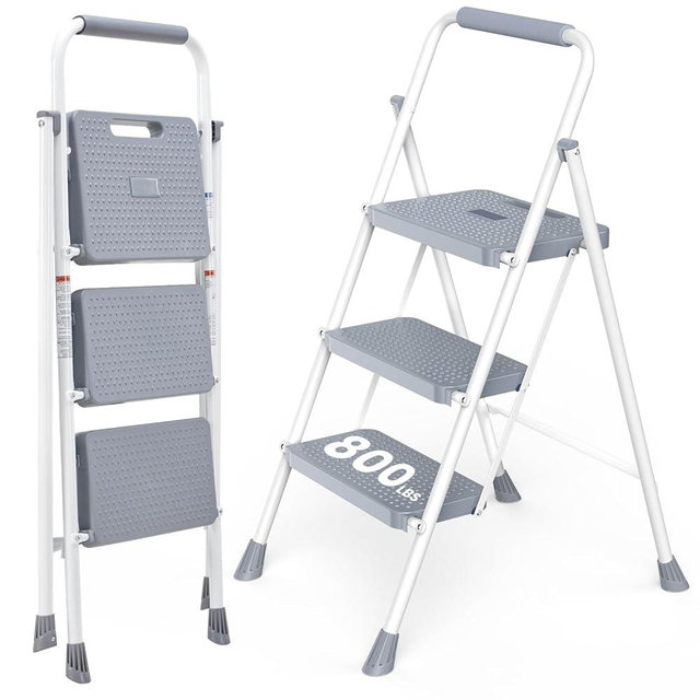 KMFurnila Step Ladder 3 Step, Folding Step Stool with Wide Anti-Slip Pedal, Sturdy Steel Lightweight Closet Kitchen Ladder Step Stool for Adults, Grey