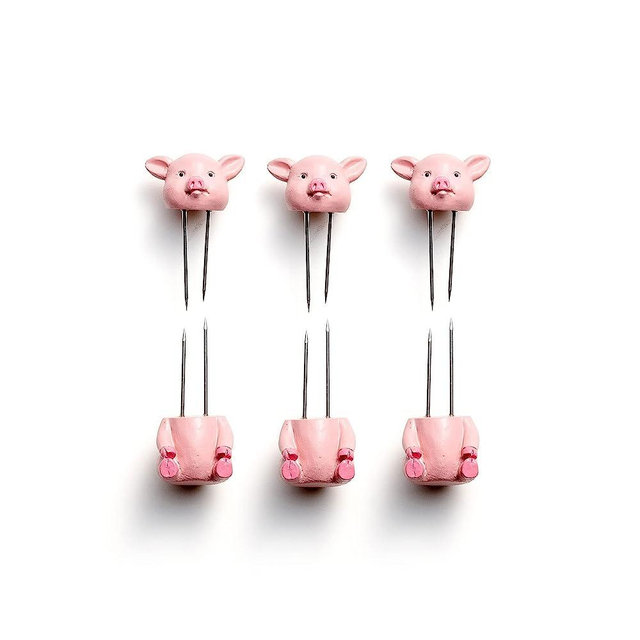 Outset Piglets Corn Holders, 1” x 2.5” x 1”, Pink