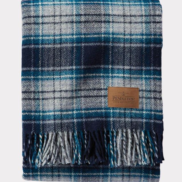 Pendleton Blanket: MOTOR ROBE WITH LEATHER CARRIER (Bandon)