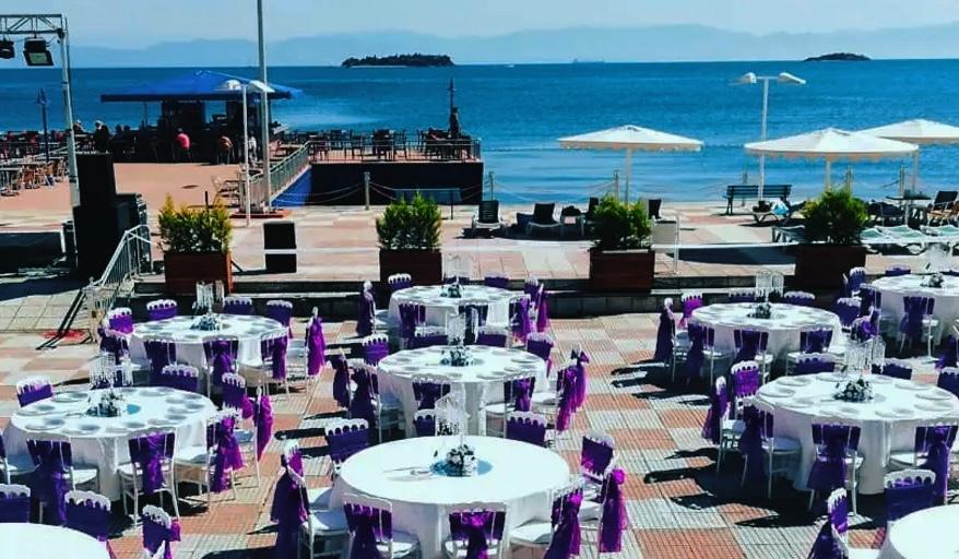 The Wedding Website of Ece Esikara and Nico Catano
