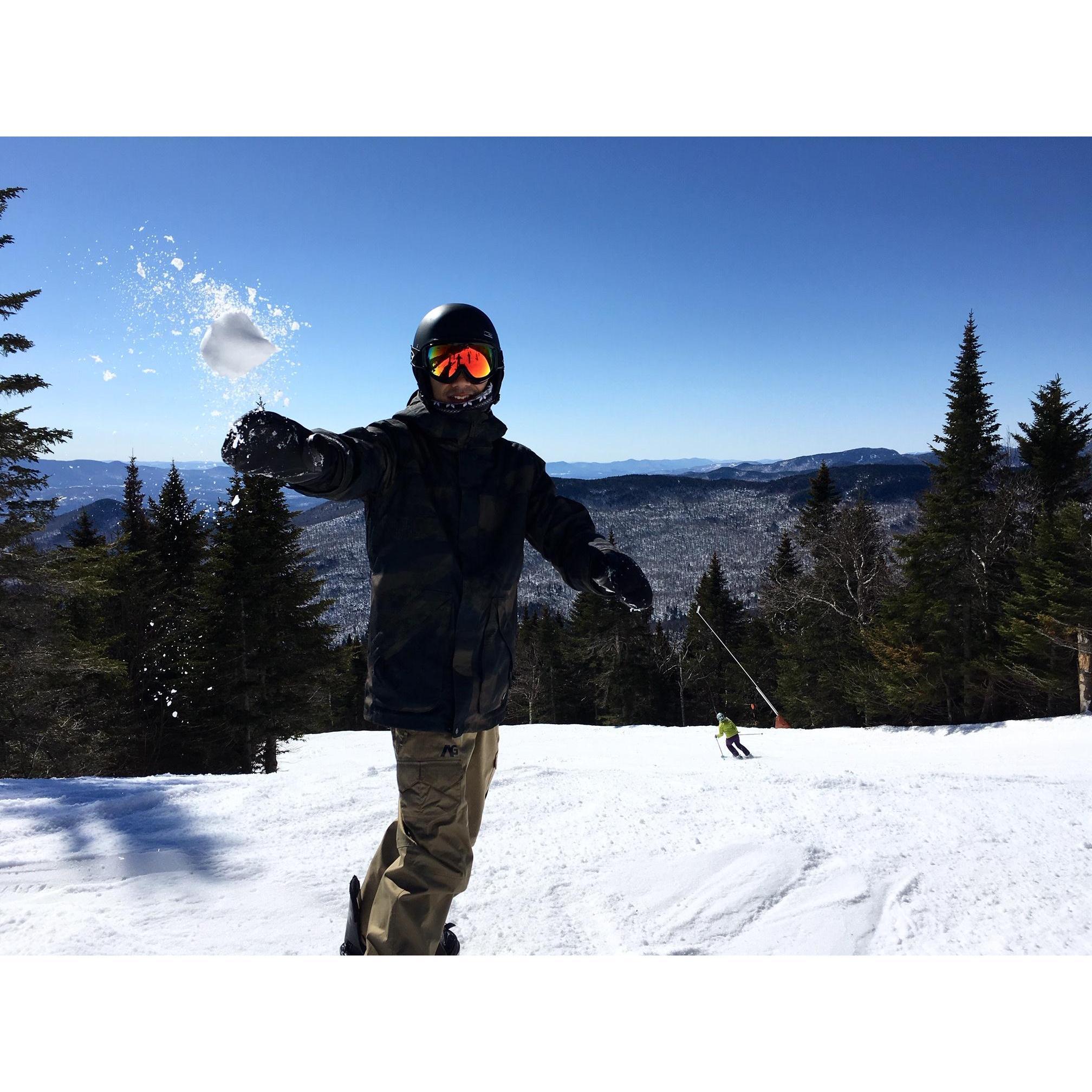 Morning Shred Session before Tertius and Susan's Wedding in Stowe, VT. Yup, Henry got me right in the crotch with that snowball.