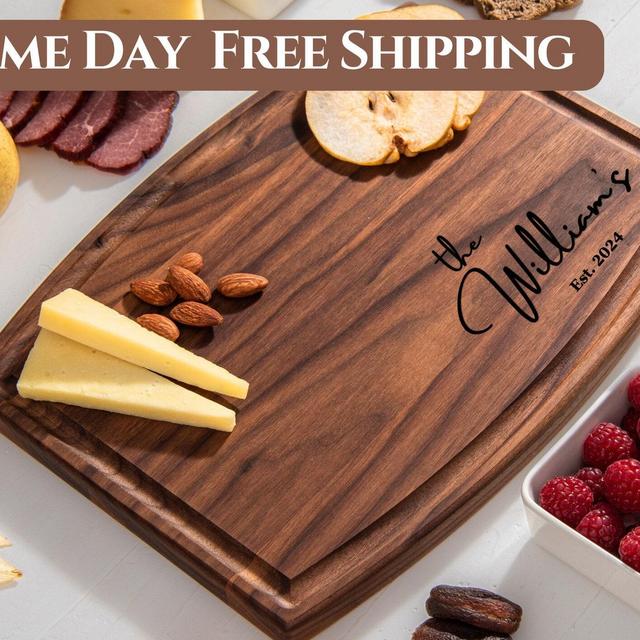 Personalized Cutting Board, Wedding Gift, Housewarming Gift, Charcuterie Board, Gift for Home, Bridal Shower Gift, Kitchen Gift for Mothers