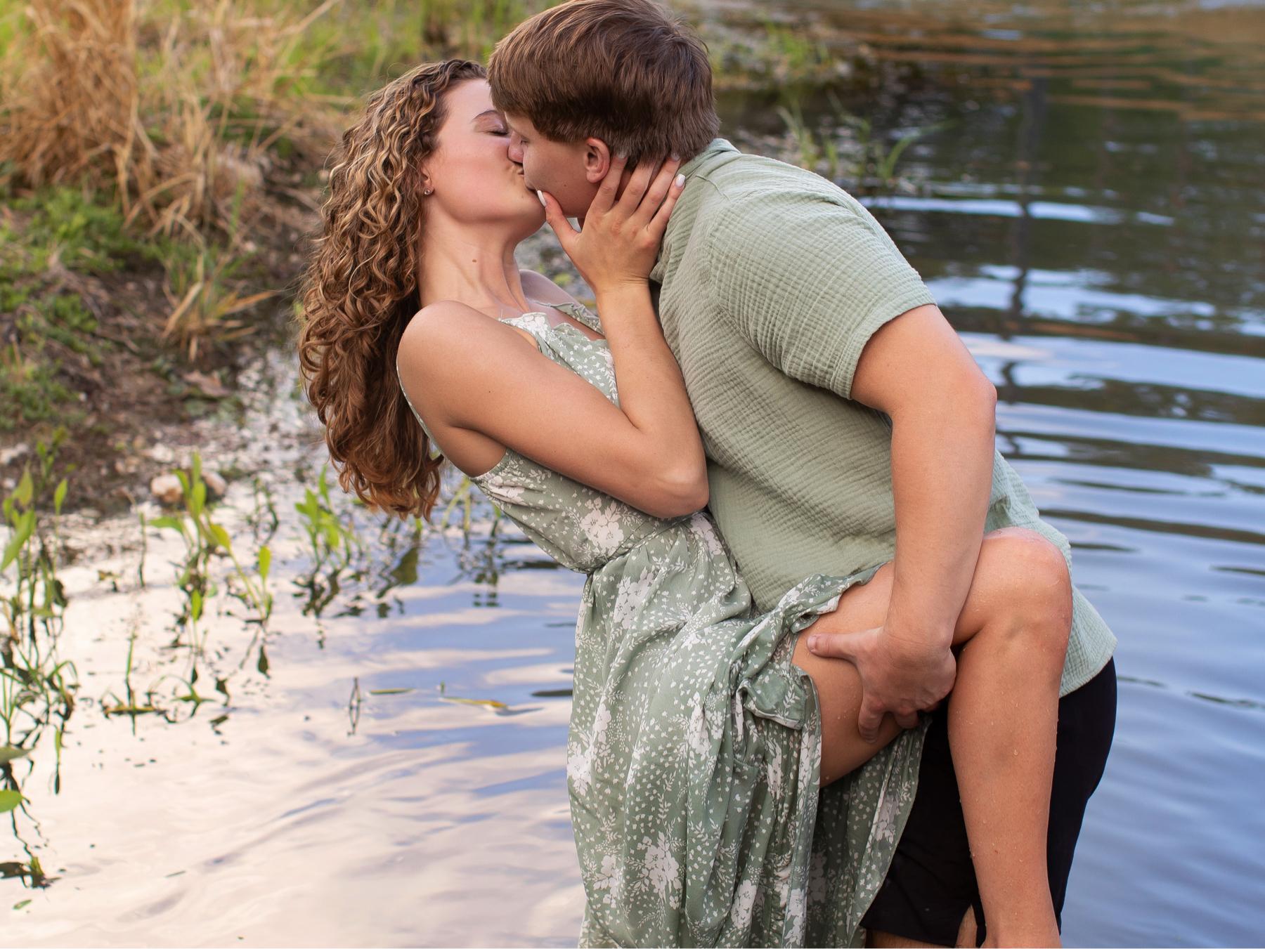 The Wedding Website of Morgan Morris and Jayden Bell