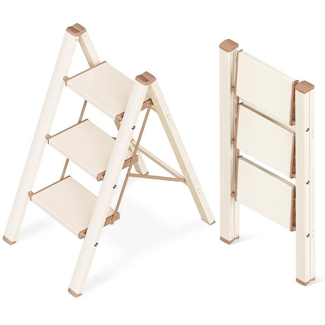 GameGem 3 Step Ladder, Aluminum Folding Step Stool with Anti-Slip Sturdy and Wide Pedal, Lightweight Portable Stepladder for Home and Kitchen Use Space Saving, 330 lbs, Chocolate White