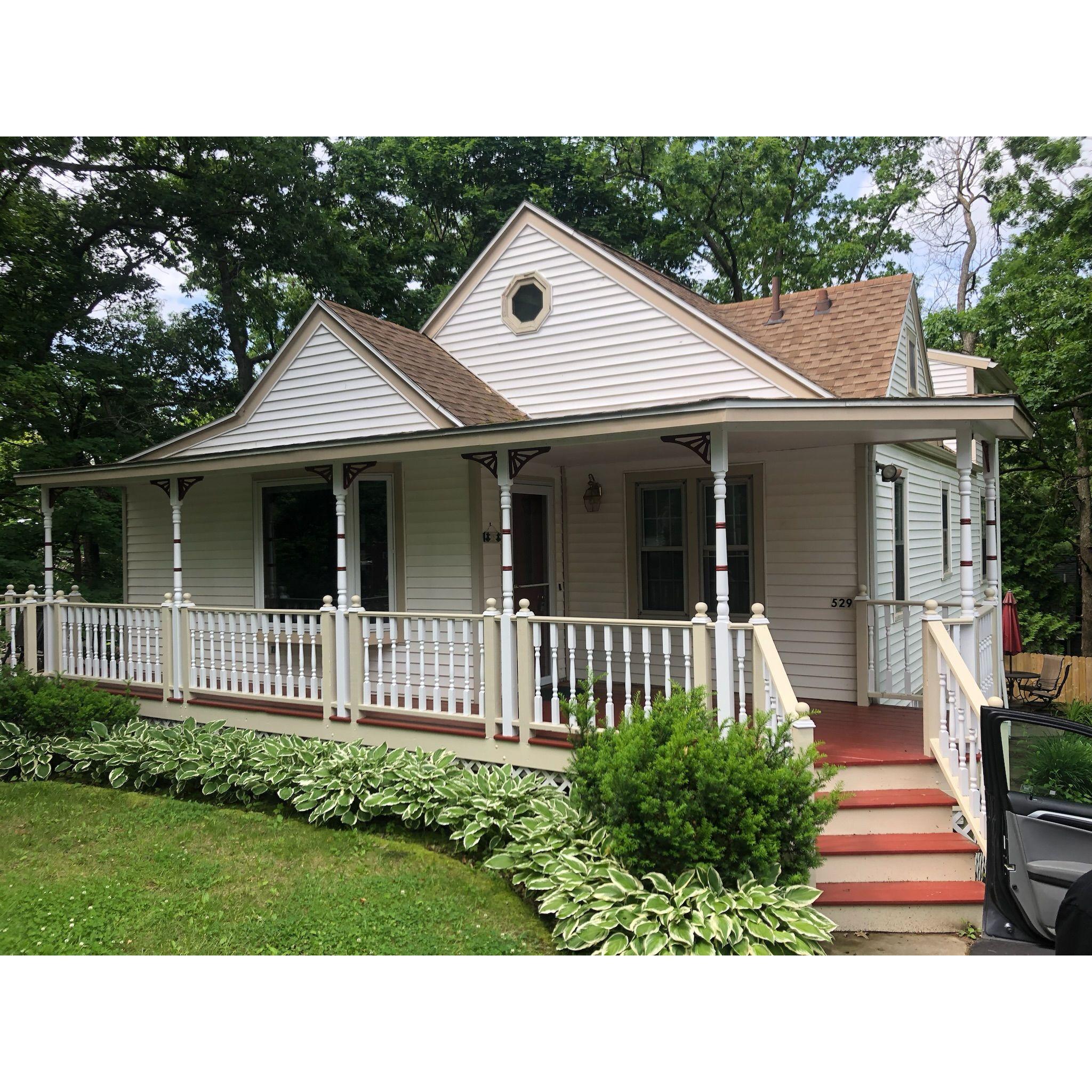 "Oakwood Trail" Lake House