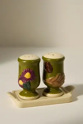 The Faye Icon Stoneware Salt & Pepper Shaker Set