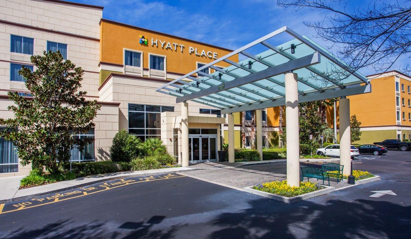 The Wedding Website of Jade Hoozky and Giann Reyes