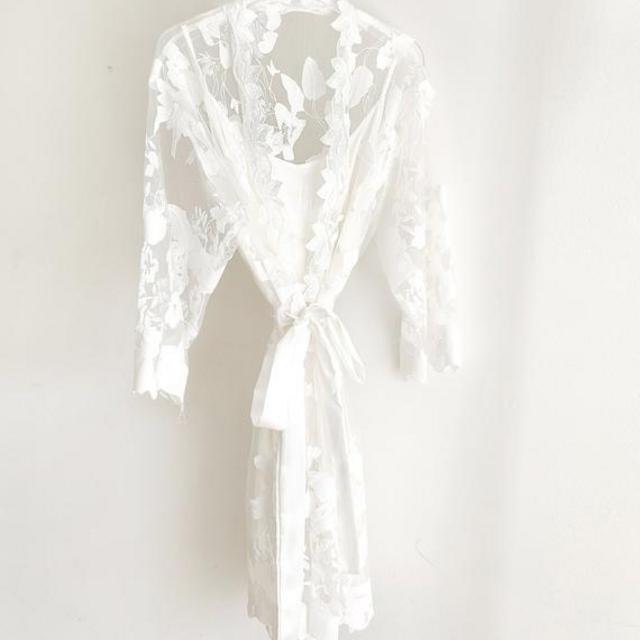 Bridal Lace Robe | Bachelorette Gift | Bridal Party Robe | Bridal Party Gift | Destination Beach Wedding Robes (White Bridal Robe)
